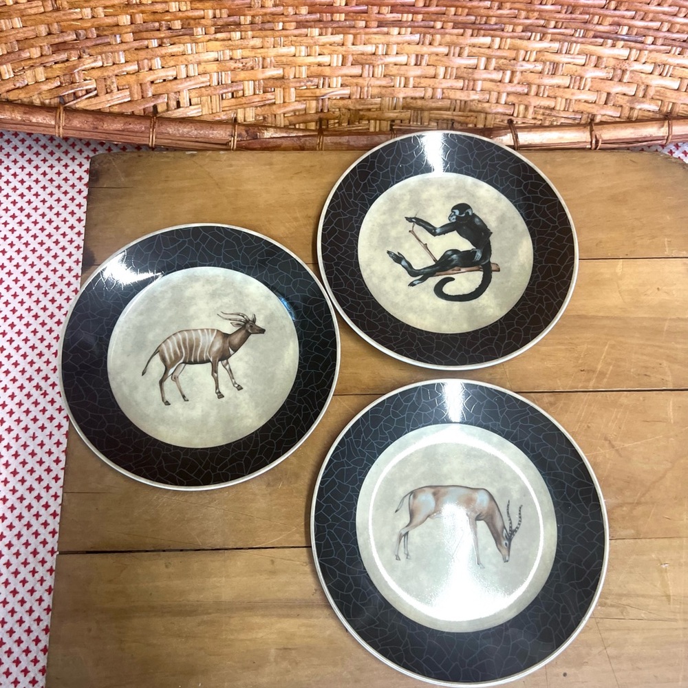 I. Godinger & Co. plates dessert animal African black decor